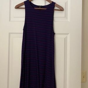trendy blue flowy dress with red stripes